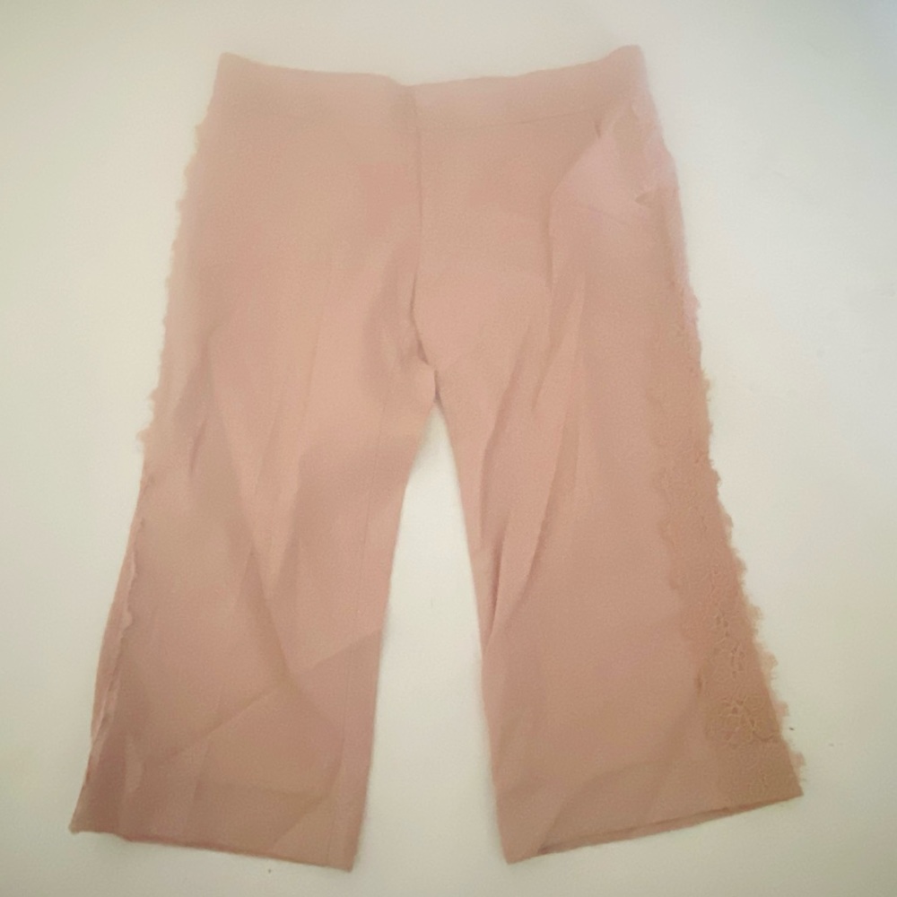 YA-YA Blush Lace Trim Long Shorts 32W